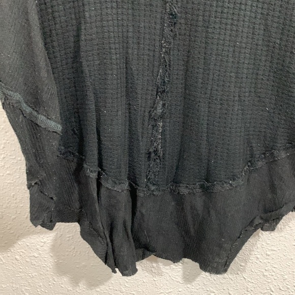 Free People Catalina Thermal Top Black Ling Sleeve     size M - Picture 10 of 15